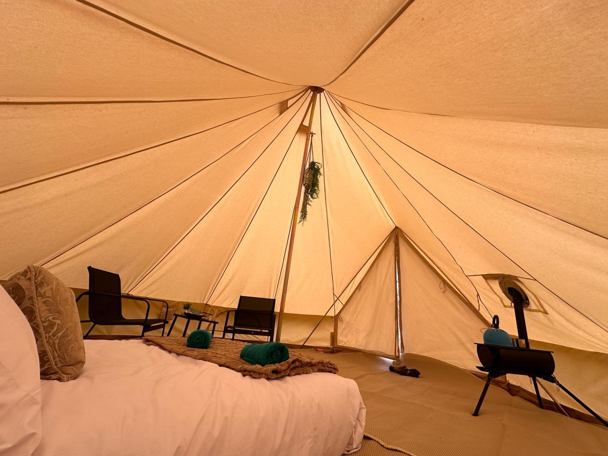 Buzzard Holt Hosting Hotel Buckingham Bagian luar foto
