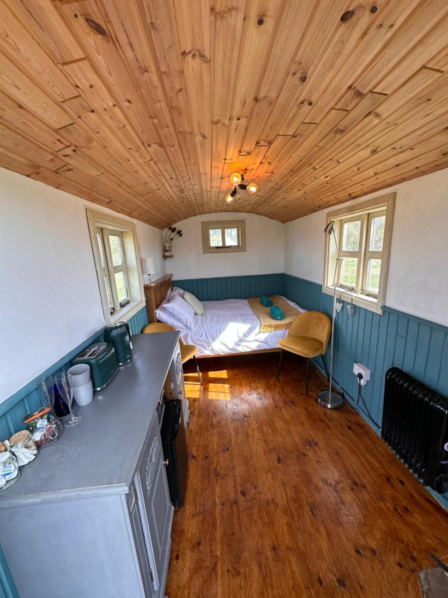 Buzzard Holt Hosting Hotel Buckingham Ruang foto